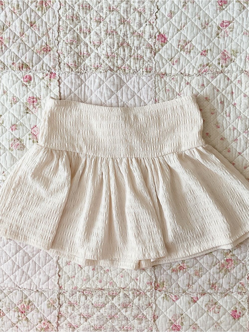 Women's Cream Smocked Waist Mini Skirt